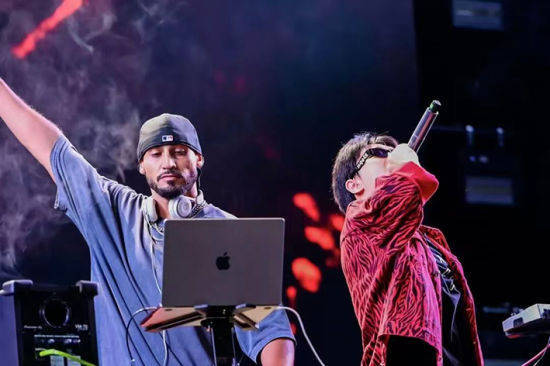 P中央公园房车音乐节”火热开启新葡京娱乐大隐于市的“最爱TO(图1) P中央公园房车音乐节”火热开启新葡京娱乐大隐于市的“最爱TO(图1)